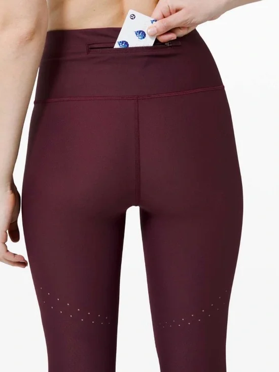 NWT Lululemon Zoned In Tight, size 4 - Picture 10 of 10